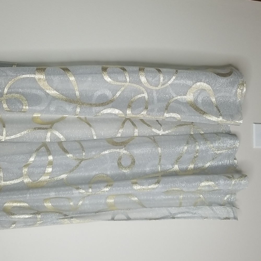 Lularoe Women's long throw over metallic sz medium - Picture 6 of 8
